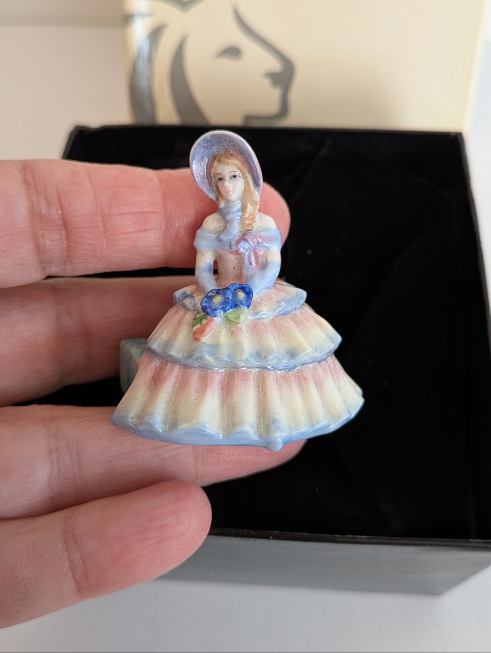 Royal Doulton Miniature Ladies figurine Day Dreams Model M 244 2005 Fine China